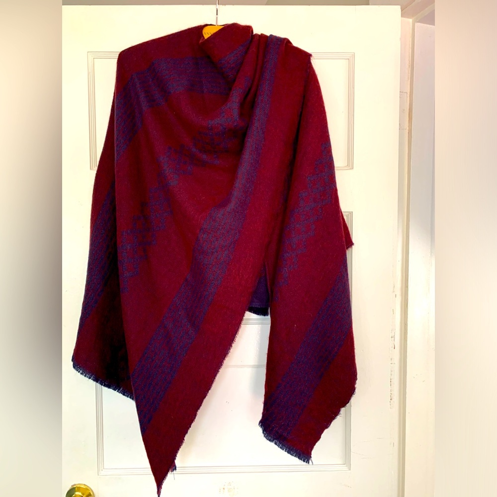 GF one-shoulder scarf wrap, one size fits all